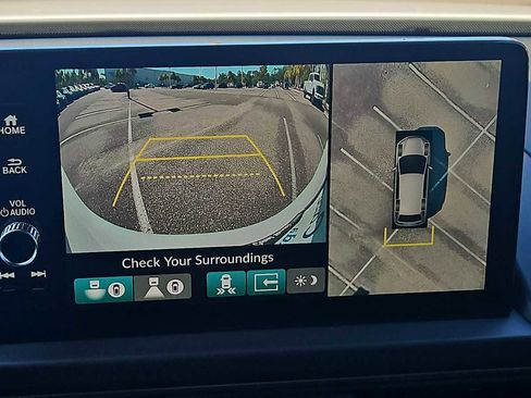 New 2025 Honda Pilot TrailSport image 23