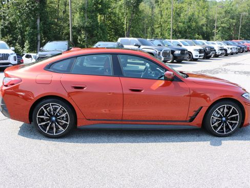 Used 2023 BMW i4 eDrive40 w/ M Sport Package RWD image 9