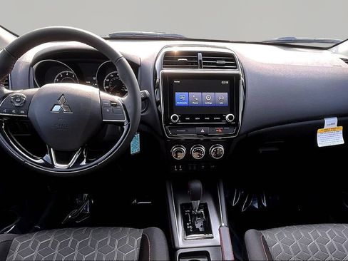 New 2026 Mitsubishi Outlander Sport LE AWD/4WD image 5