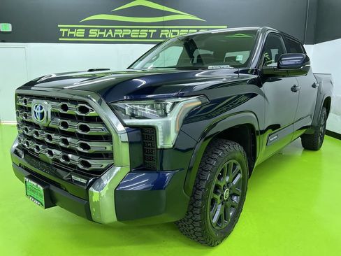 Used 2024 Toyota Tundra Platinum AWD/4WD image 5