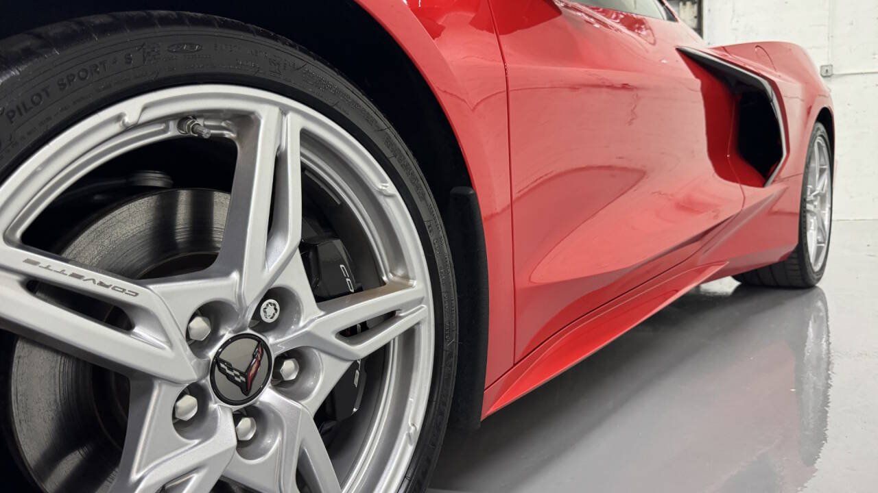Used 2020 Chevrolet Corvette Stingray Premium Cpe w/ 3LT Preferred Equipment Group RWD image 24