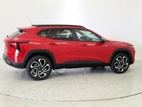 New 2026 Chevrolet Trax RS w/ Driver Confidence Package FWD image 8