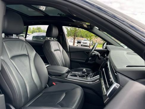 Used 2019 Audi Q8 Premium w/ Convenience Package AWD/4WD image 31