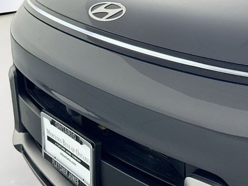 Used 2025 Hyundai Kona Limited image 12