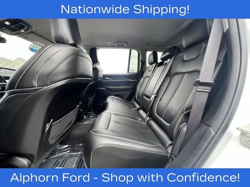 Used 2023 Jeep Grand Cherokee Limited AWD/4WD image 33