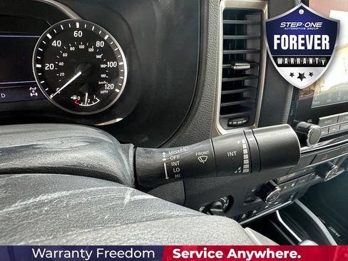 Used 2022 Nissan Frontier SV AWD/4WD image 22
