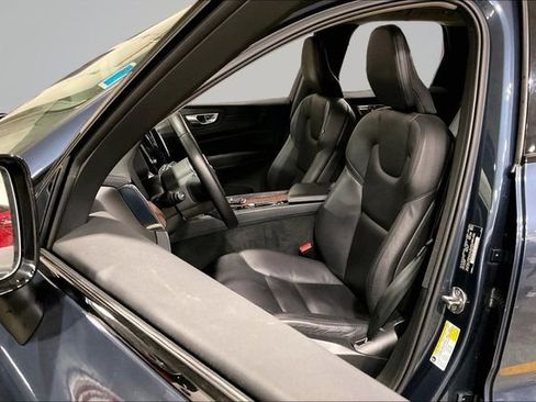 Certified 2024 Volvo XC60 B5 Plus image 28