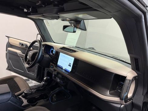Used 2022 Ford Bronco Wildtrak AWD/4WD image 25