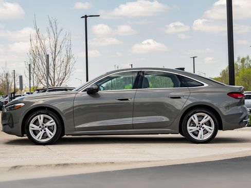 Used 2025 Audi A5 2.0T Premium w/ Convenience Package image 6