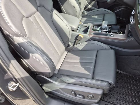 Used 2024 Audi Q5 e Prestige w/ Prestige Package AWD/4WD image 33
