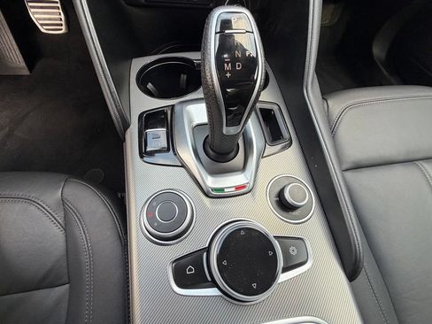 Used 2024 Alfa Romeo Giulia Ti w/ Active Assist Plus Package AWD/4WD image 27