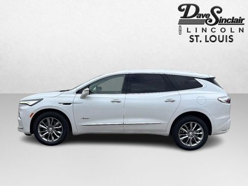 Used 2022 Buick Enclave Avenir w/ Avenir Technology Package image 8