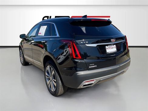 Used 2024 Cadillac XT5 Premium Luxury w/ Technology Package image 5