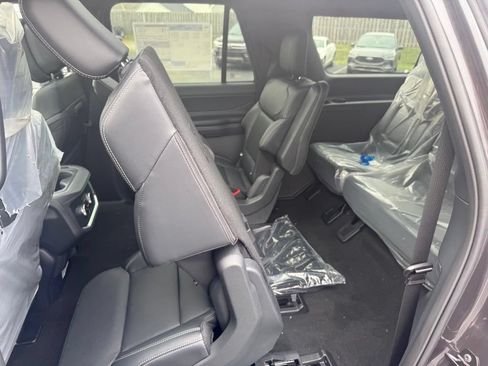 New 2027 Ford Expedition Max Platinum w/ Stealth Performance Package AWD/4WD image 36
