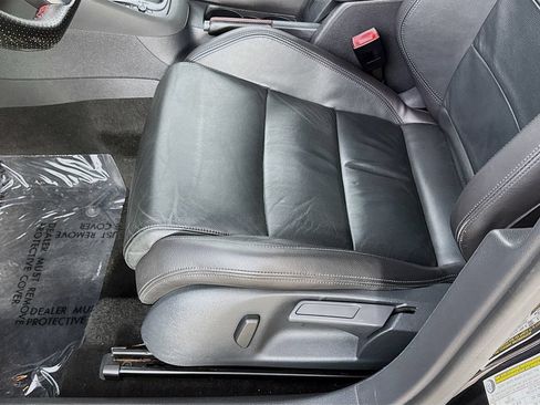 Used 2013 Volkswagen GTI Driver's Edition FWD image 23