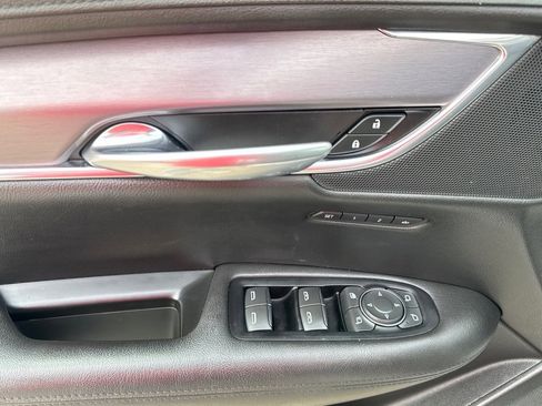 Certified 2018 Cadillac XT5 Premium Luxury image 10