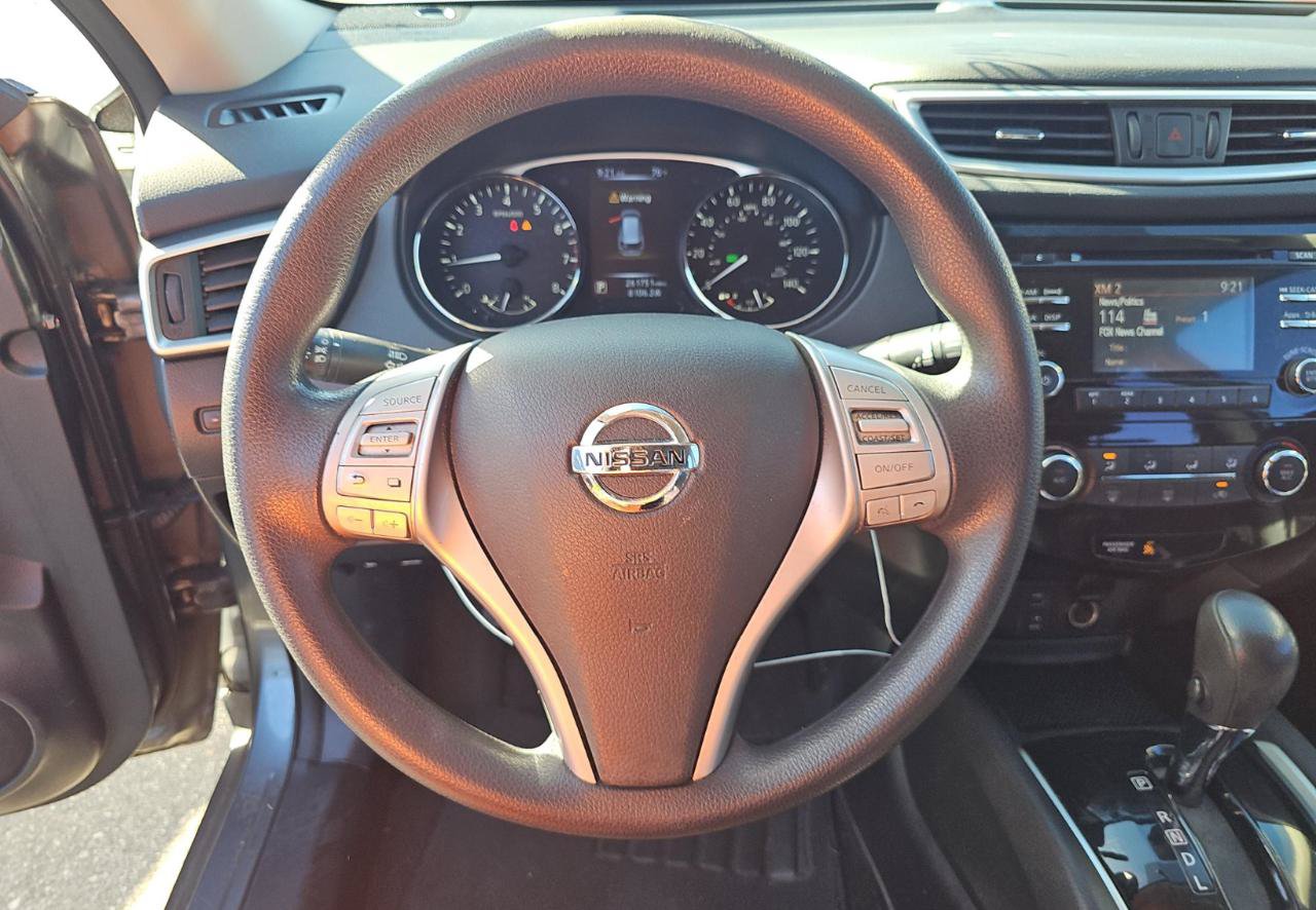 Used 2016 Nissan Rogue S FWD image 13