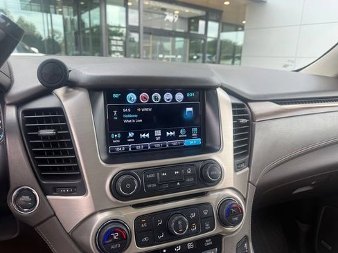 Used 2020 GMC Yukon Denali w/ Denali Ultimate Package AWD/4WD image 11