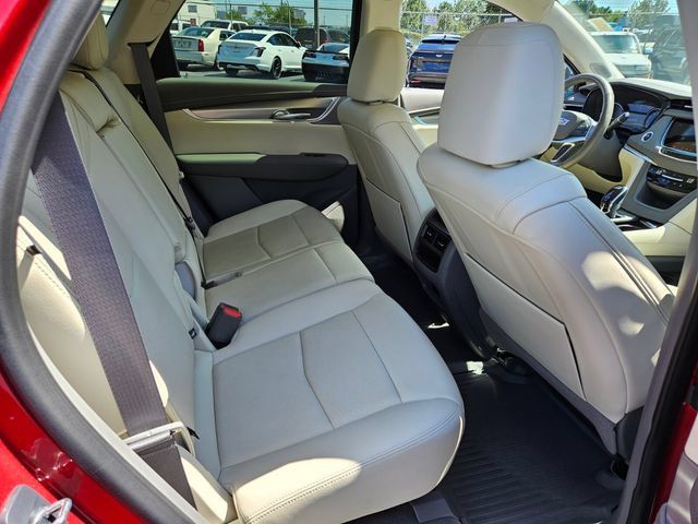 Used 2024 Cadillac XT5 Premium Luxury w/ LPO, Floor Liner Package AWD/4WD image 19