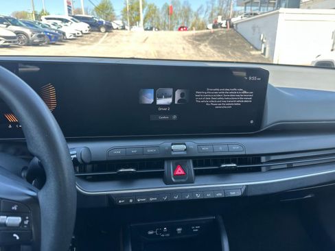 Used 2025 Kia K4 LXS image 20