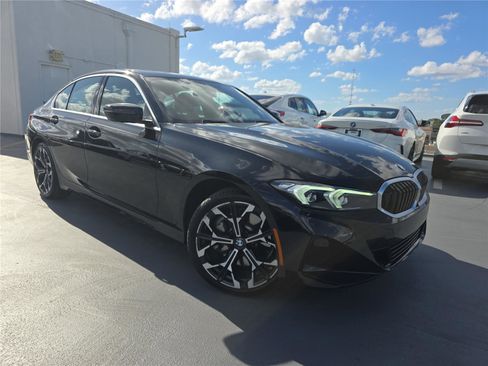 Certified 2025 BMW 330i Sedan w/ Convenience Package image 26