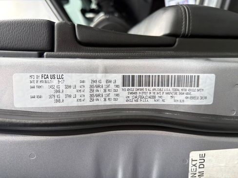 Used 2018 Jeep Grand Cherokee Limited image 29