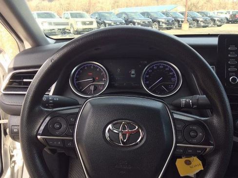 Used 2023 Toyota Camry LE image 19