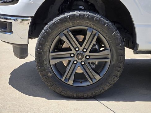 Used 2024 Ford F150 XLT image 18