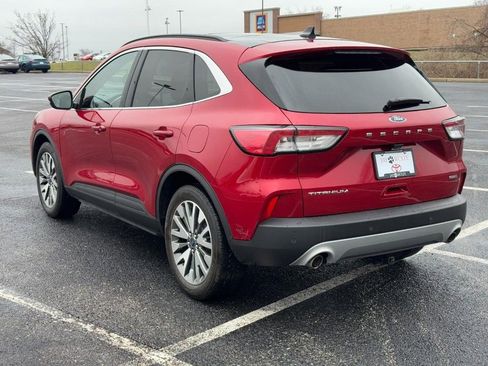 Used 2020 Ford Escape Titanium image 7
