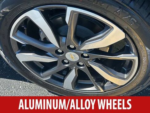 Used 2023 Chevrolet Equinox Premier AWD/4WD image 6