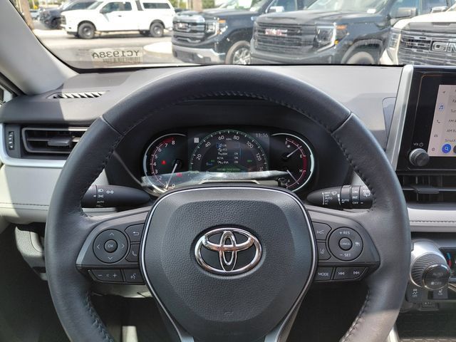 Used 2023 Toyota RAV4 XLE w/ Convenience Package AWD/4WD image 30
