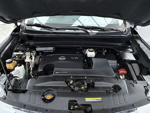 Used 2016 Nissan Pathfinder Platinum w/ Family Entertainment Package image 51