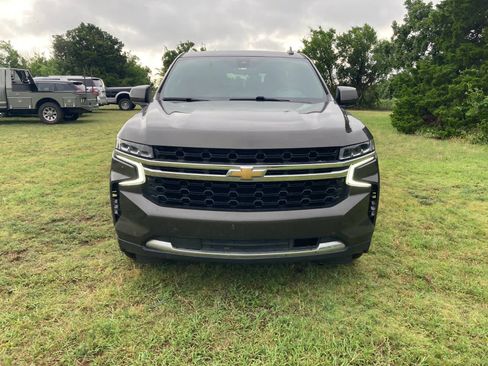 Used 2021 Chevrolet Tahoe LS RWD image 2