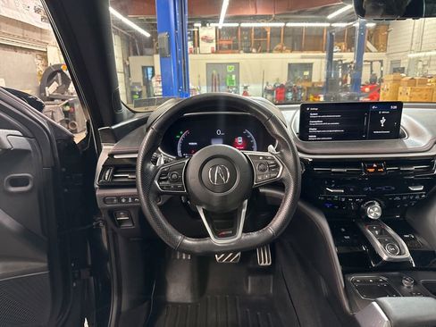 Used 2022 Acura MDX A-Spec image 33