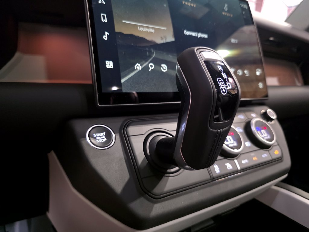New 2026 Land Rover Defender 110 X-Dynamic SE AWD/4WD image 21