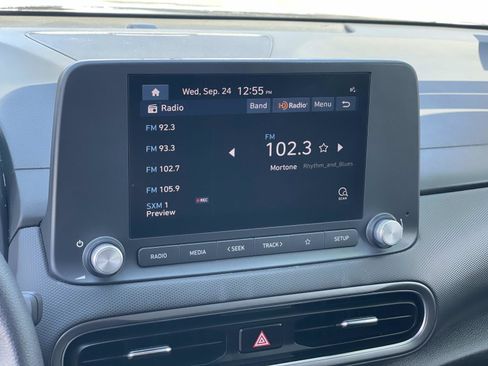 Certified 2023 Hyundai Kona SE image 11