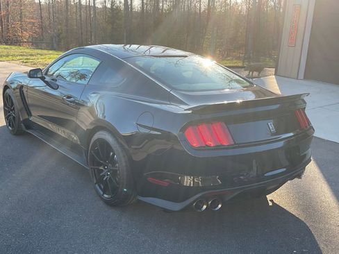Used 2016 Ford Mustang Shelby GT350 w/ Track Package RWD image 6