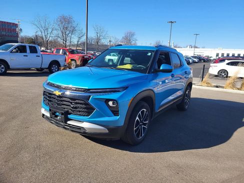 Used 2025 Chevrolet TrailBlazer LT image 7