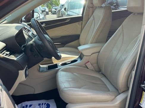 Used 2019 Lincoln MKC Reserve w/ MKC Climate Package AWD/4WD image 5