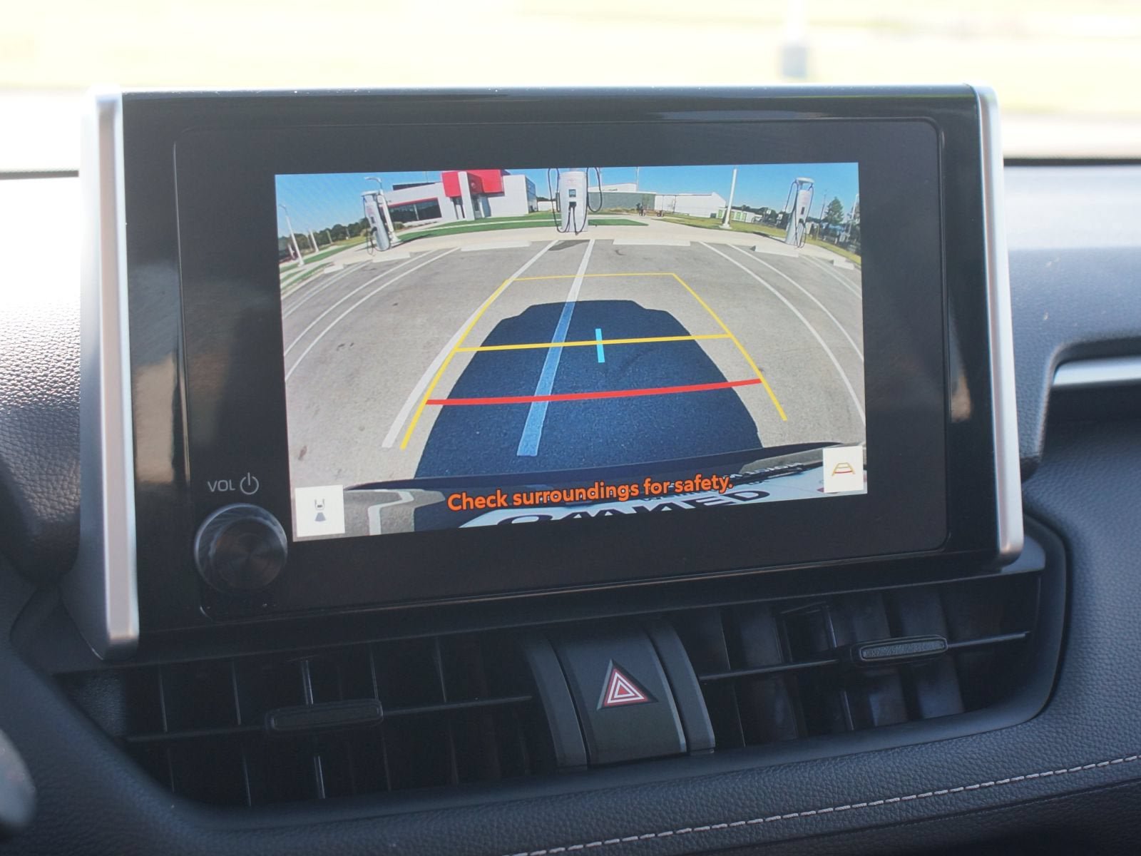 Used 2025 Toyota RAV4 XLE FWD image 7