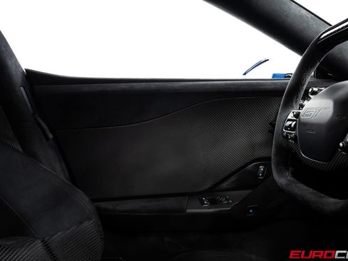Used 2022 Ford GT RWD image 33