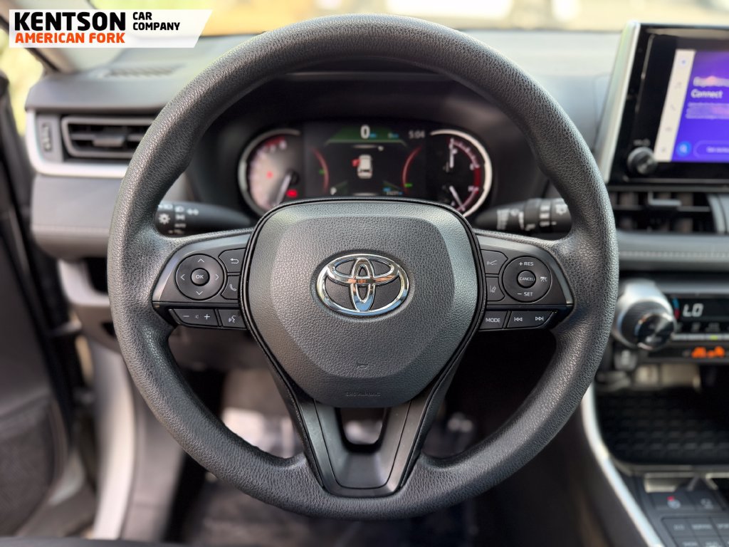Used 2025 Toyota RAV4 XLE AWD/4WD image 14