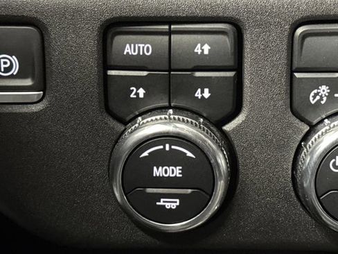 Used 2024 GMC Sierra 1500 Elevation image 24