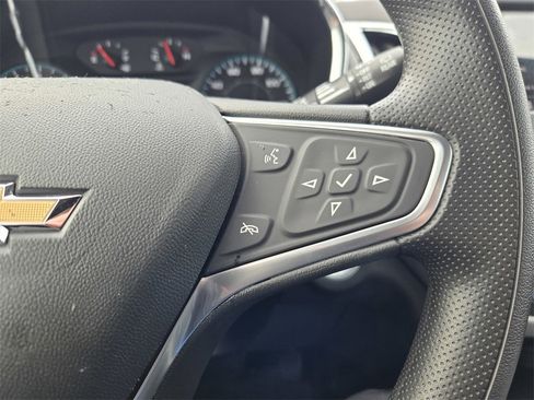 Used 2023 Chevrolet Equinox LS image 15