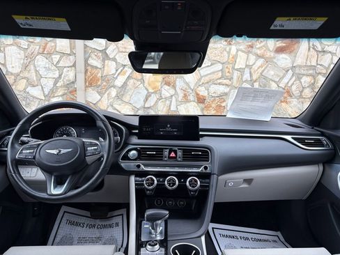Used 2023 Genesis G70 2.0T image 23
