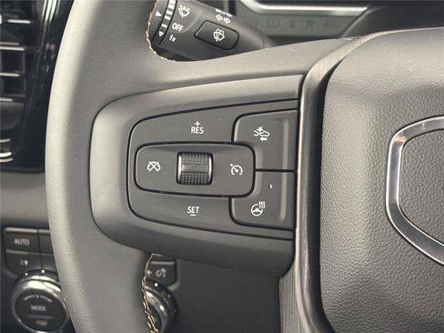 New 2026 GMC Sierra 2500 AT4 w/ AT4 Premium Plus Package AWD/4WD image 22
