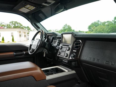 Used 2016 Ford F250 Platinum AWD/4WD image 14