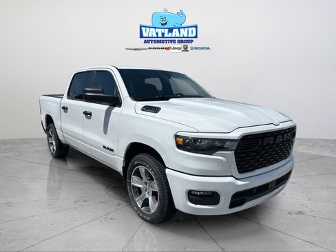 New 2026 RAM 1500 Express RWD image 21