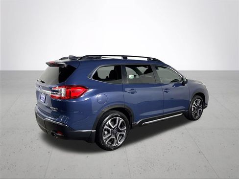Used 2024 Subaru Ascent Limited w/ Technology Package AWD/4WD image 6