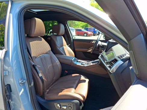 Used 2025 BMW X6 M60i AWD/4WD image 3